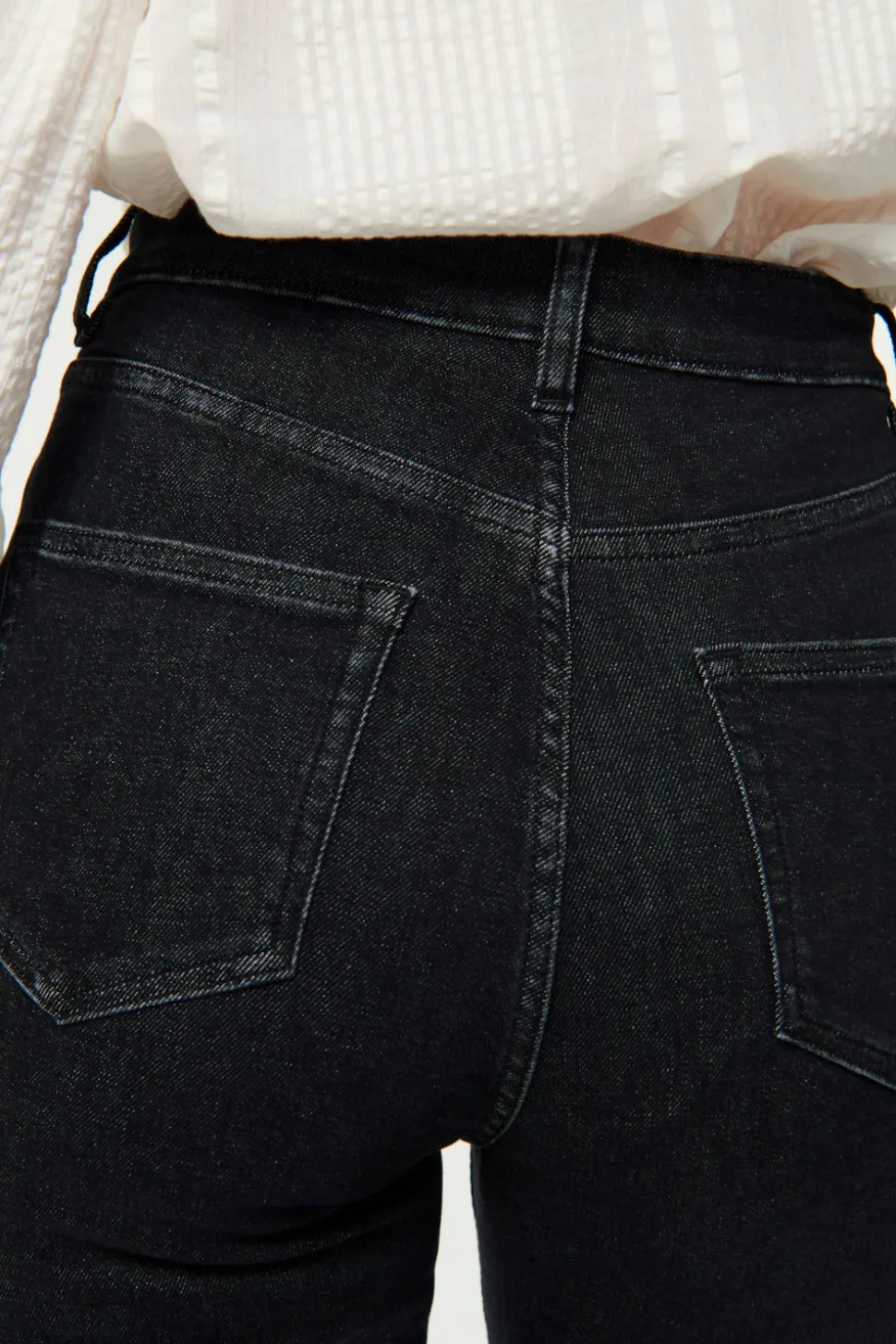 Jean Lulu Noir Stone