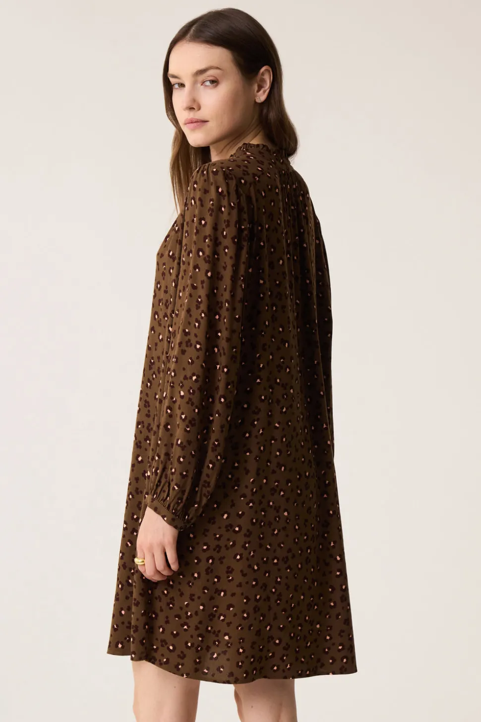 Robe Solene Leo Kaki